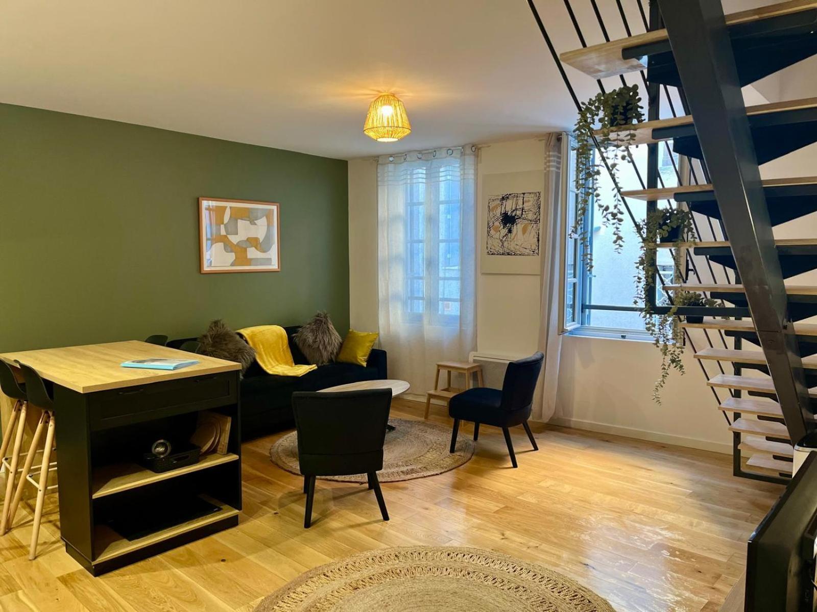 Renaissance Apartment Монпелие Екстериор снимка